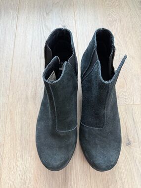 Sorel Black Suede Ankle Booties with Side Zip